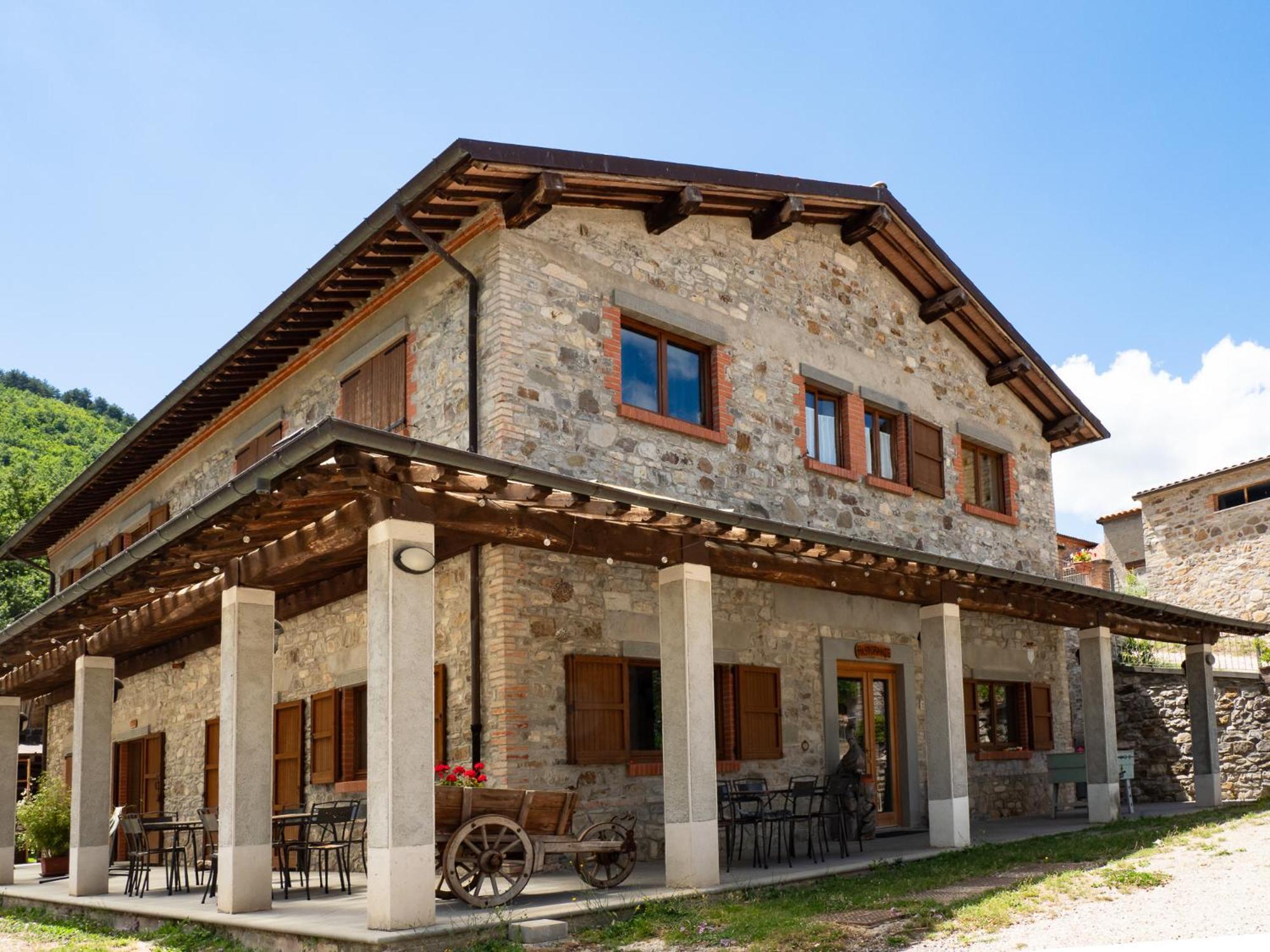 Agriturismo Villaggio Eden Пьеве-Санто-Стефано Экстерьер фото