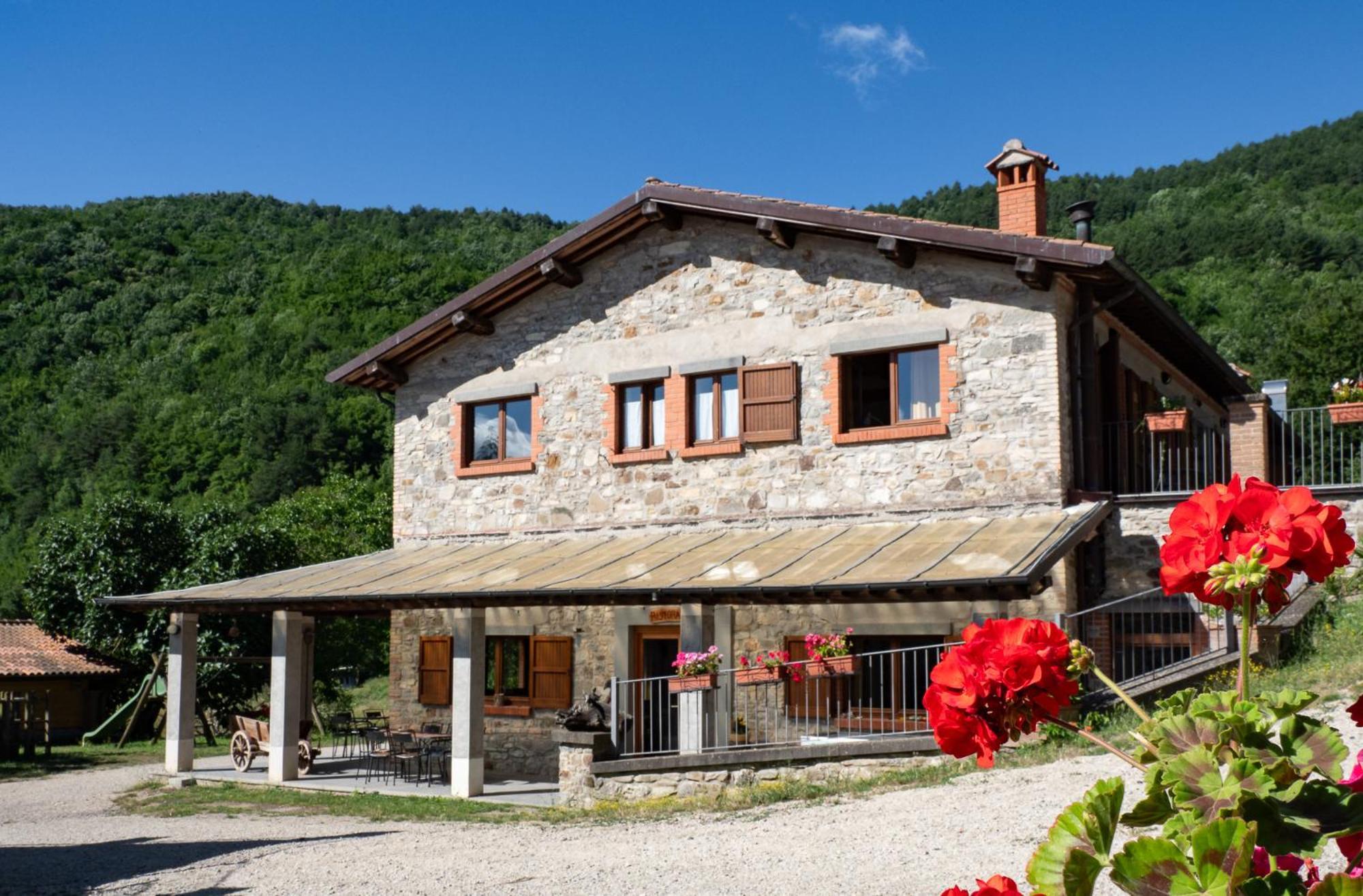 Agriturismo Villaggio Eden Пьеве-Санто-Стефано Экстерьер фото
