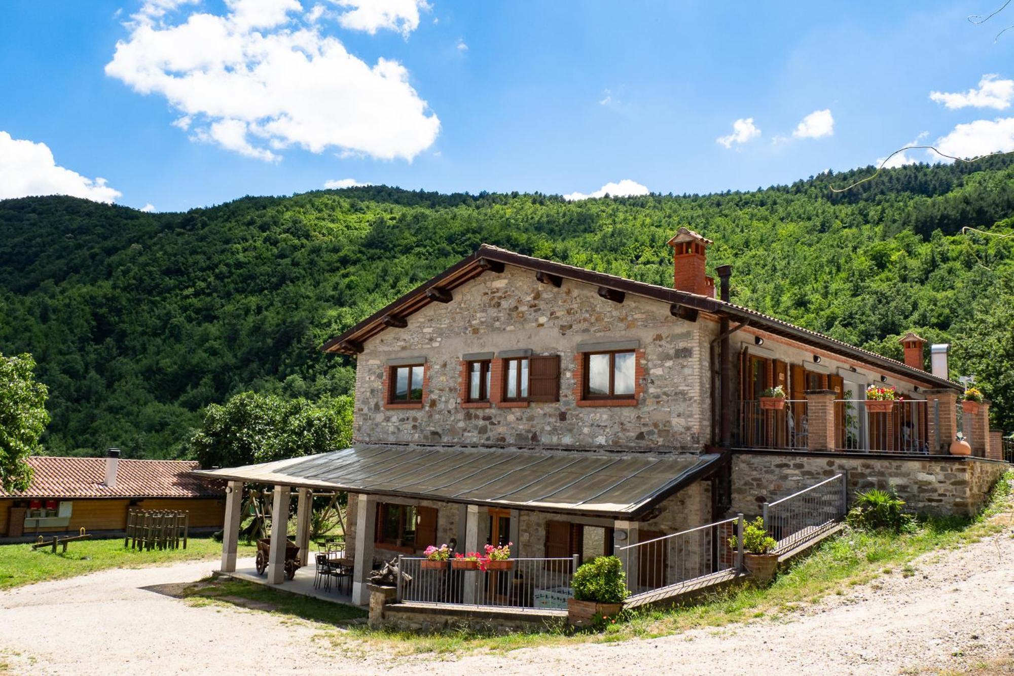 Agriturismo Villaggio Eden Пьеве-Санто-Стефано Экстерьер фото