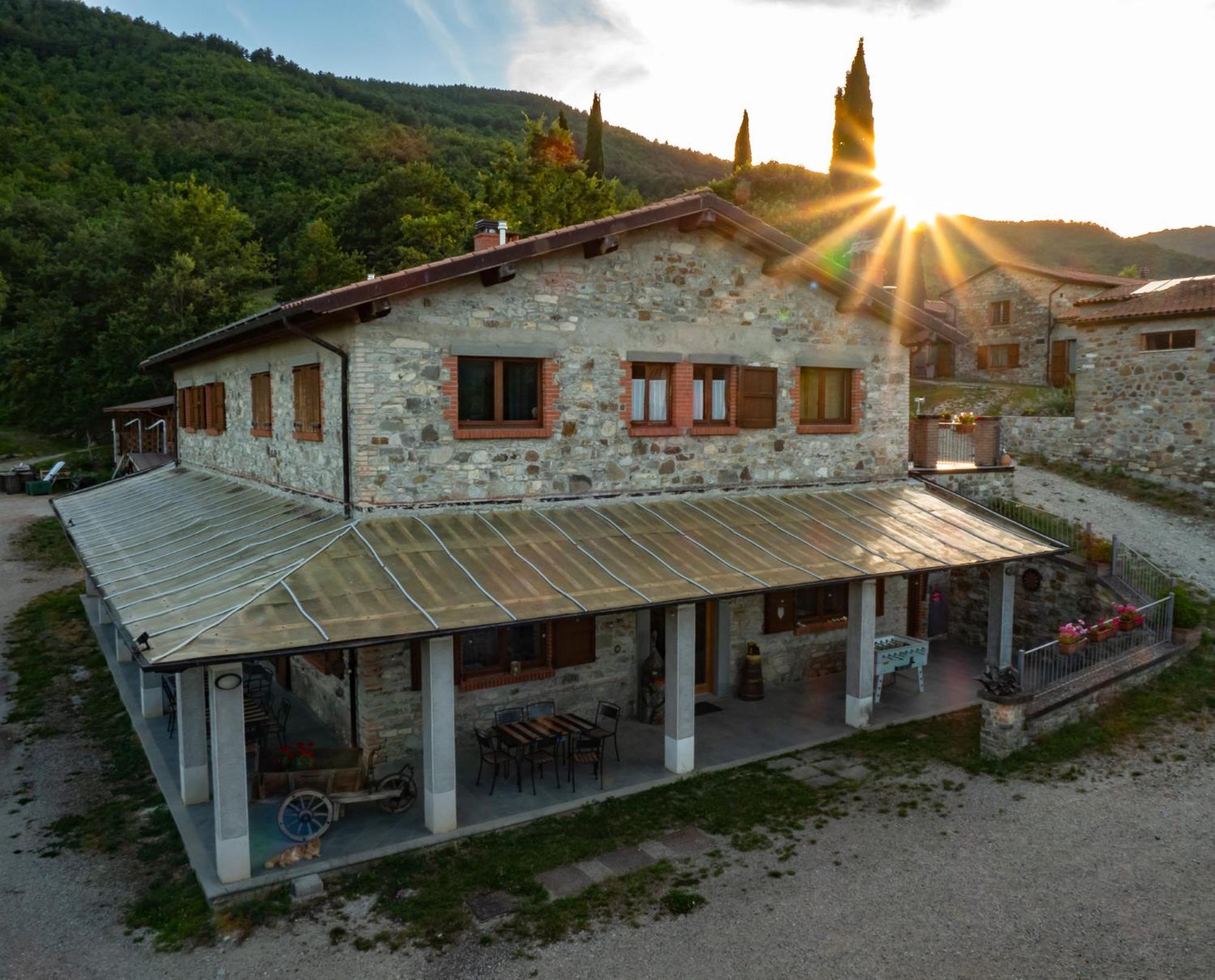 Agriturismo Villaggio Eden Пьеве-Санто-Стефано Экстерьер фото