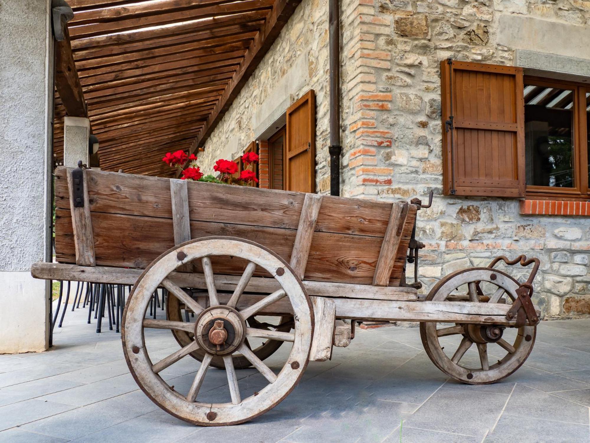 Agriturismo Villaggio Eden Пьеве-Санто-Стефано Экстерьер фото